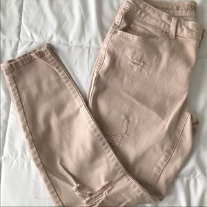 Jennifer Lopez skinny ankle cropped jeans blush